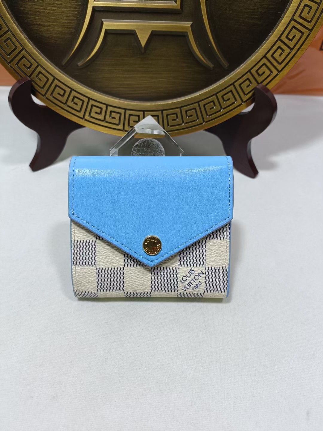 Genuine leather short wallet, front view
