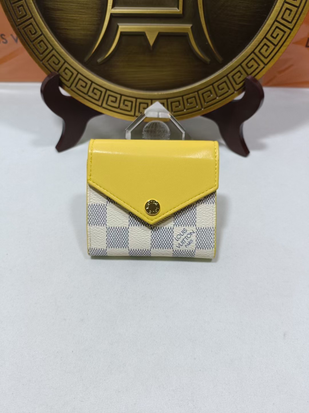 Genuine leather short wallet, front view