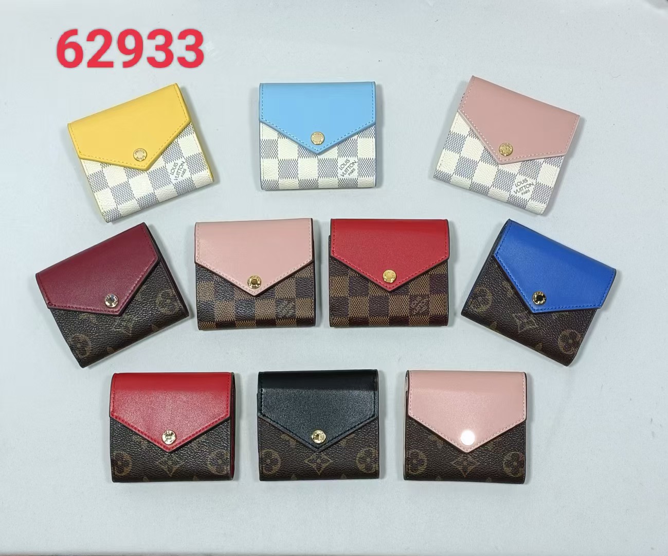 Genuine leather short wallet front view