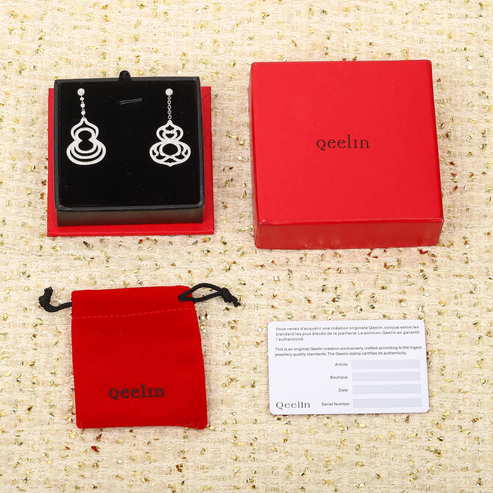 206513【Nuestro producto】Se puede personalizar en oro real y diamantes reales, solo hacemos versiones fieles al original…