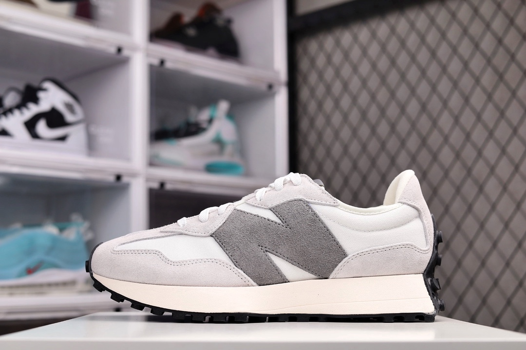 G5 纯原版本 New balance 新百伦 MS327WE 运动休闲跑步鞋 天花板品质 真正的韩国专柜订单 原鞋原纸板档案 原厂皮料 包括所有辅料 织唛 鞋垫 鞋带 鞋标 车线等都是原厂 再多的文案 不如眼见为实 独家优势控货YBL