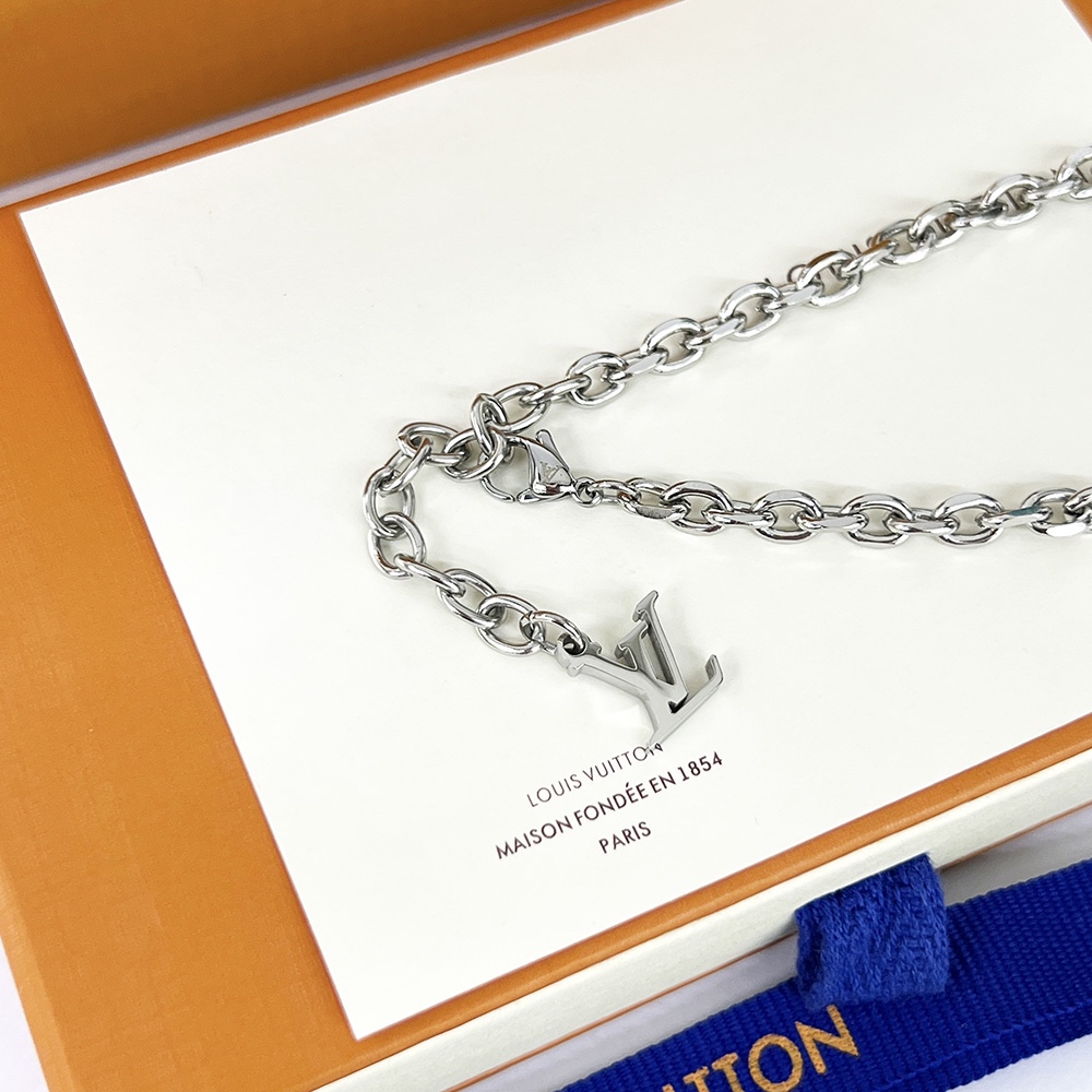 Chanel Haute Joaillerie Fine Jewelry Earrings Necklace Ring Ref 9