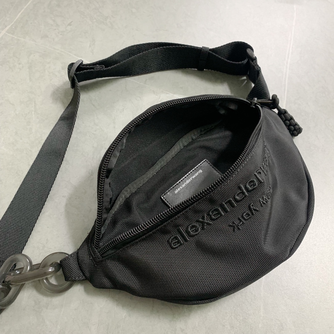 “Alexander Wang Nylon Gym Bag with Custom Embroidery Logo Design” - 图片 5