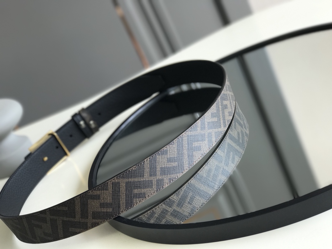 Fendi 五金做工精细 线条流畅 表面光滑 𝐙𝐏电镀工艺 香港通关【𝐇𝐀𝐀𝐒】 进口皮料