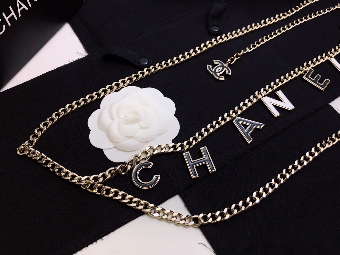 、小香 Chanel 2022新品黑白字母腰链 代购级别 一比一品质 香奈鹅 系列 经典cc logo 风格高级百搭 高