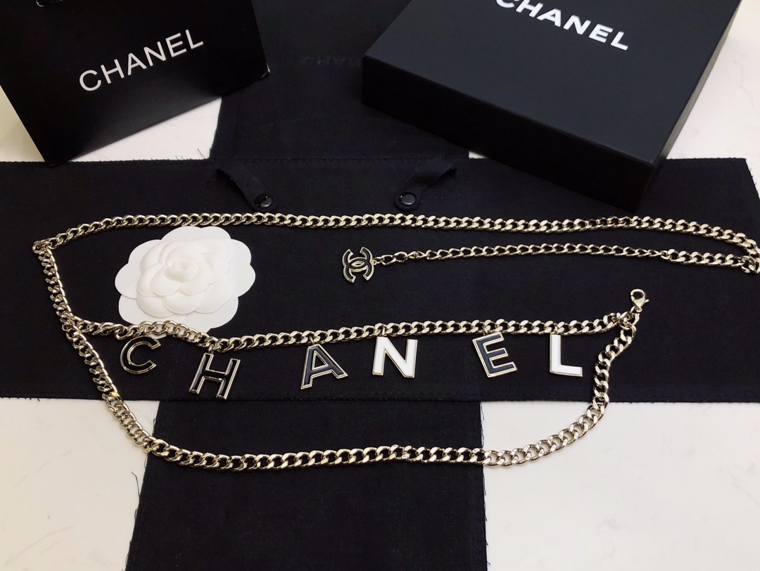 、小香 Chanel 2022新品黑白字母腰链 代购级别 一比一品质 香奈鹅 系列 经典cc logo 风格高级百搭 高