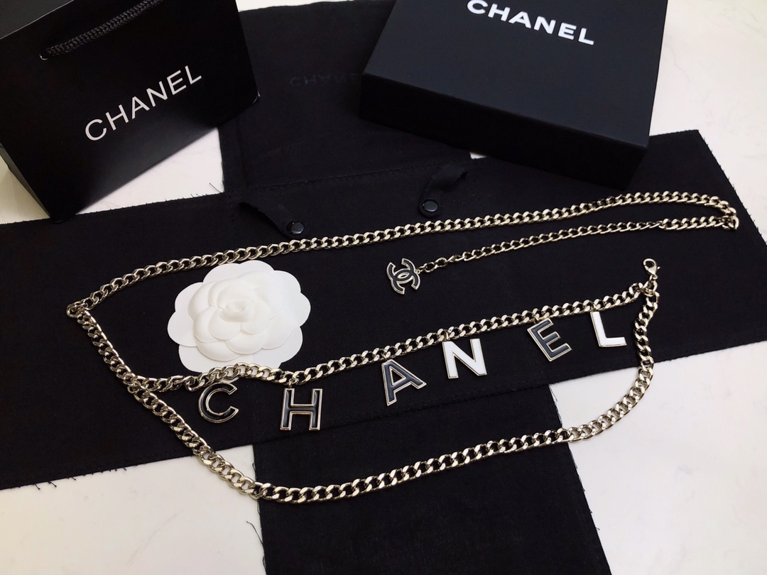 、小香 Chanel 2022新品黑白字母腰链 代购级别 一比一品质 香奈鹅 系列 经典cc logo 风格高级百搭 高 、小香 Chanel 2022新品黑白字母腰链 代购级别 一比一品质 香奈鹅 系列 经典cc logo 风格高级百搭 高