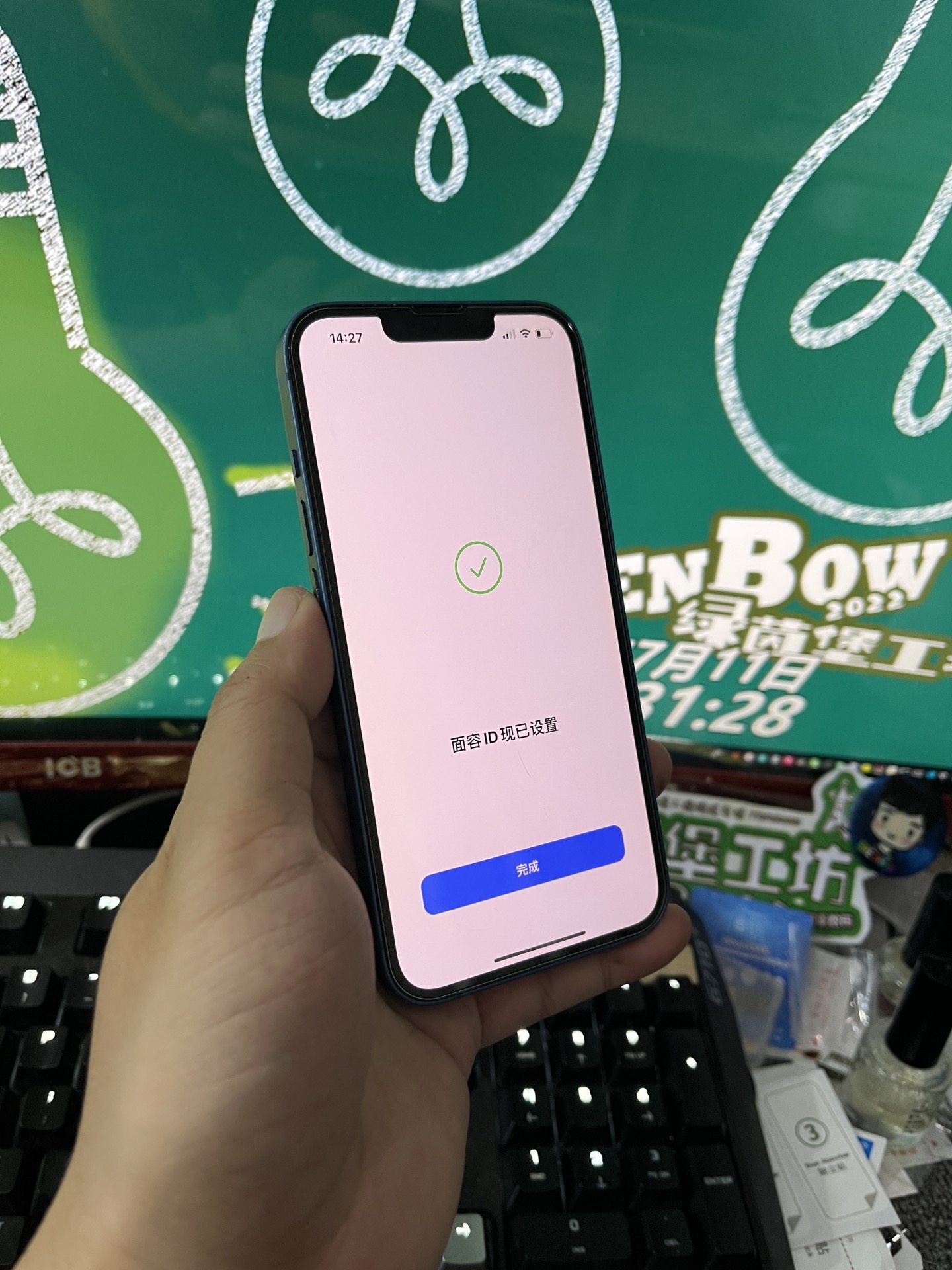 3950元 美版全原裝 iphone13 128g 6.1寸 藍色 合約機 已經黑解 .