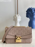 Louis Vuitton LV Pochette MeTis Handbags Crossbody & Shoulder Bags Apricot Color Spring Collection Chains M46127