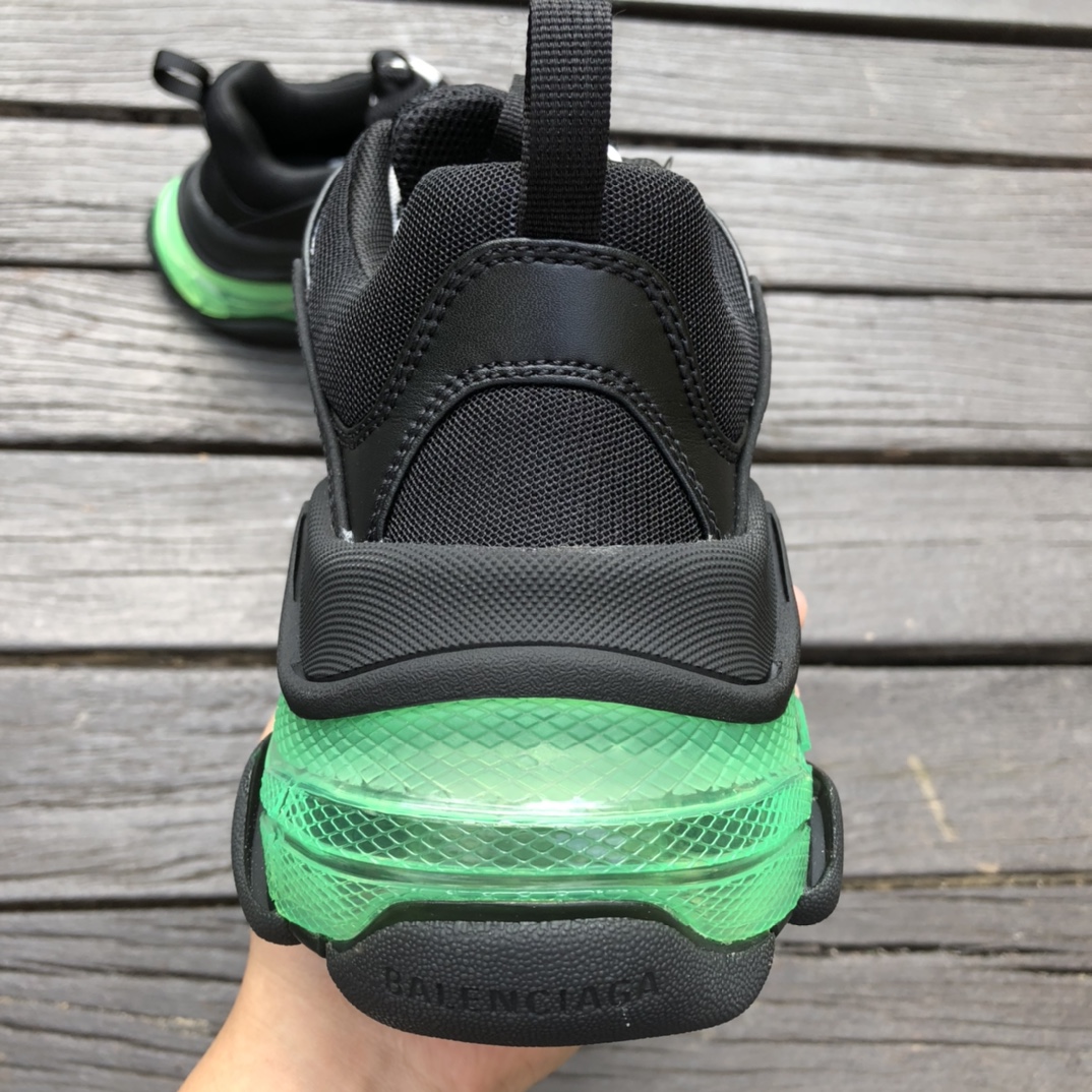 Balenciaga air cushion black and green Balenciaga Balenciaga Triple S Clear Sole non-slip wear-resistant fashion low-top daddy shoes