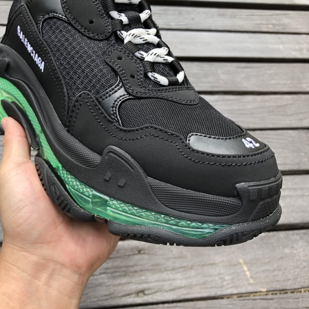 Balenciaga air cushion black and green Balenciaga Balenciaga Triple S Clear Sole non-slip wear-resistant fashion low-top daddy shoes