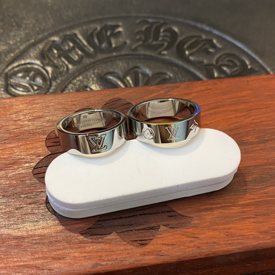 LV Ring