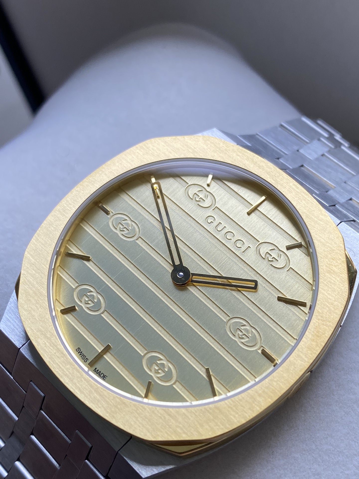 GUCCI 古驰25H系列腕表型号YA163407