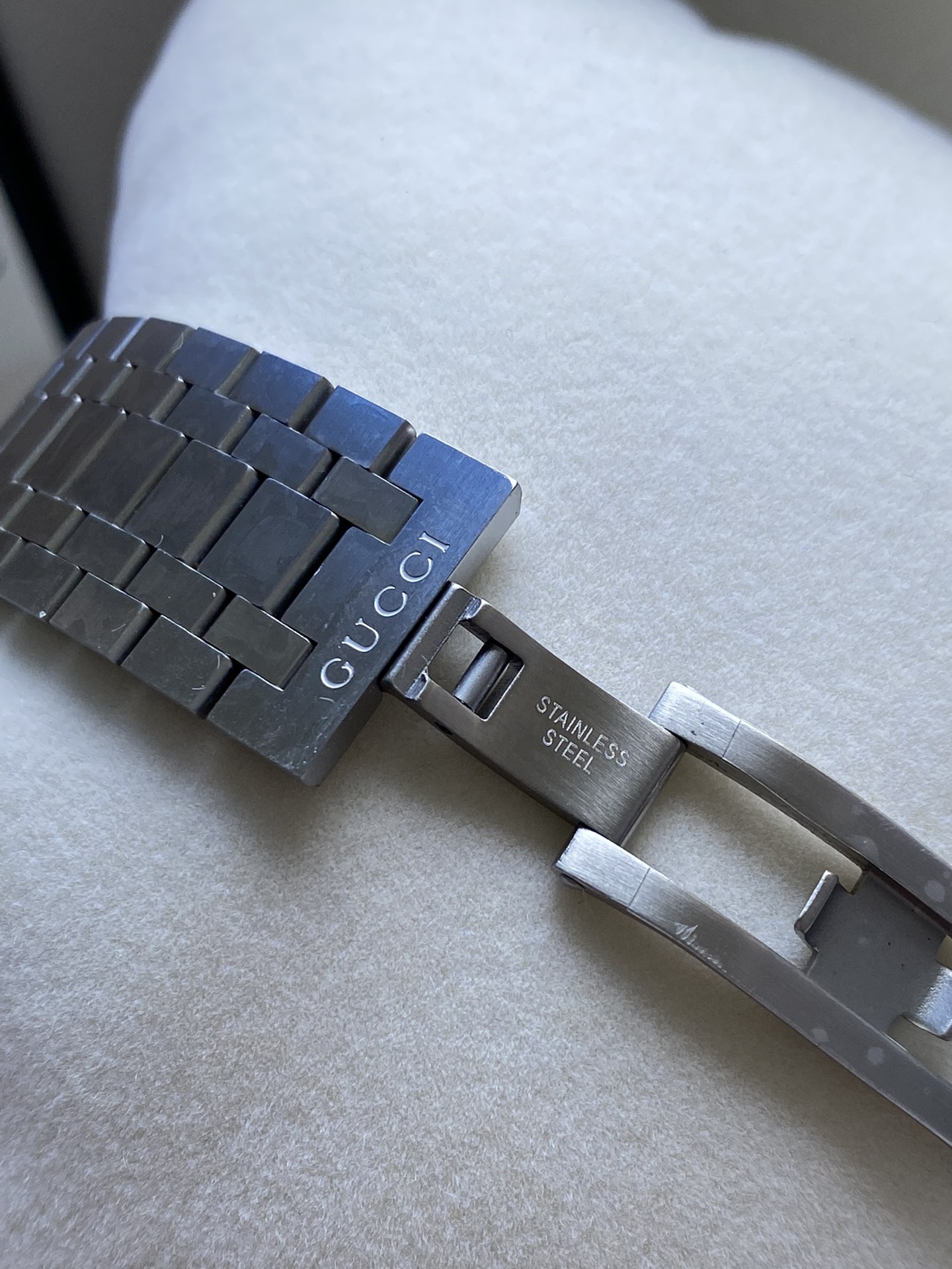 GUCCI 古驰25H系列腕表型号YA163407