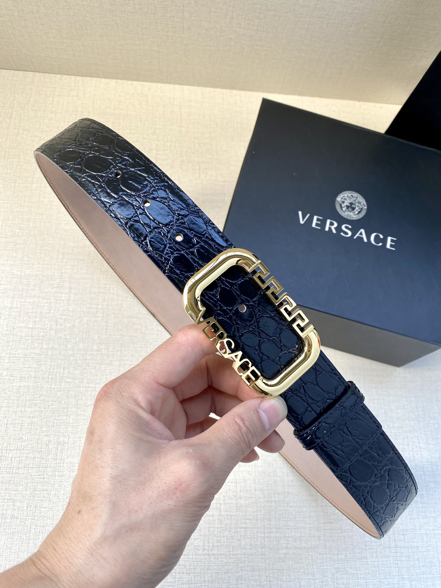 宽带3.8cmVERSACE此款腰带