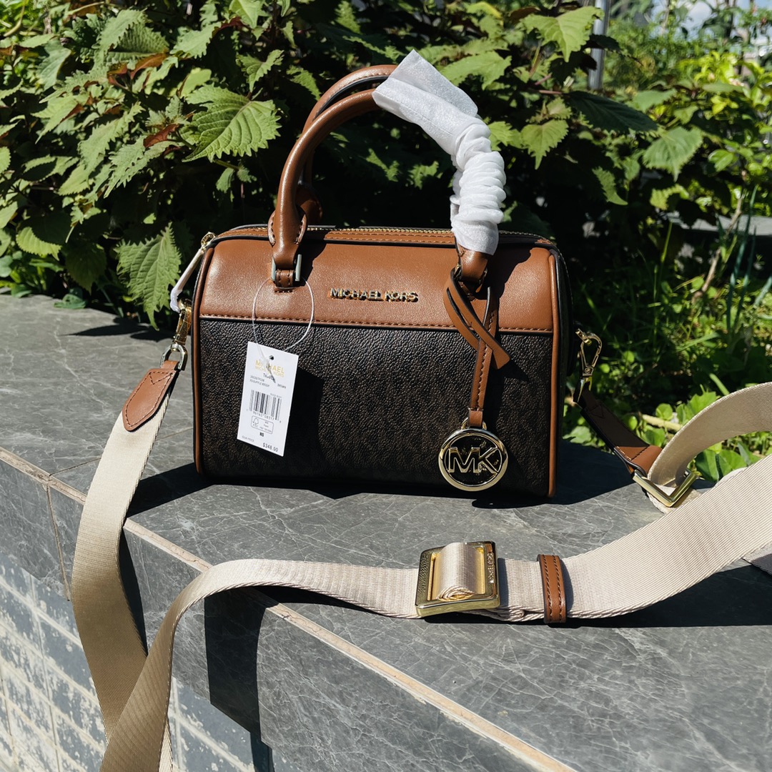 Michael Kors MK新款枕头包