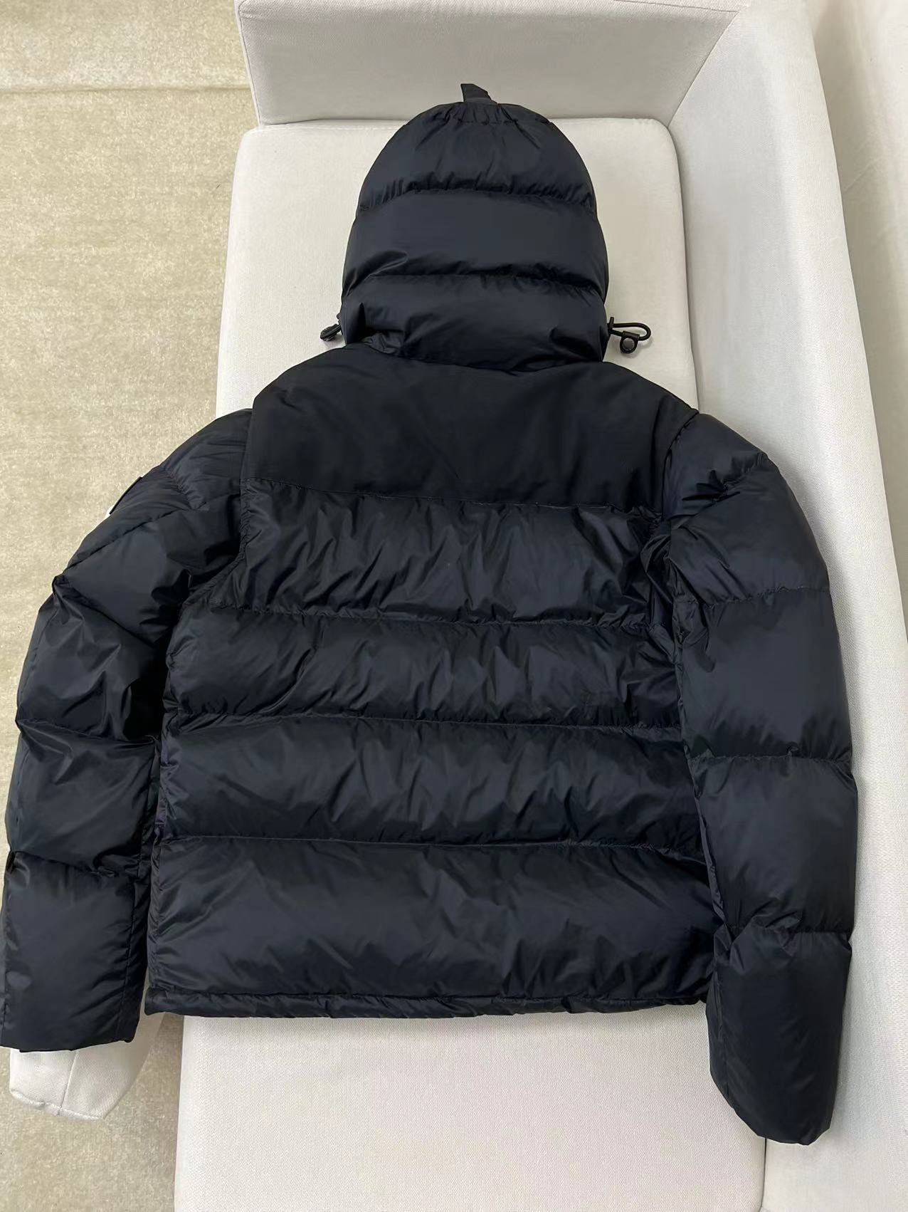 Guangzhou high-version Burberry Winter Coat, Zhou Dongyu same style. Colors: Black. Sizes: S-XXL.-Big cat