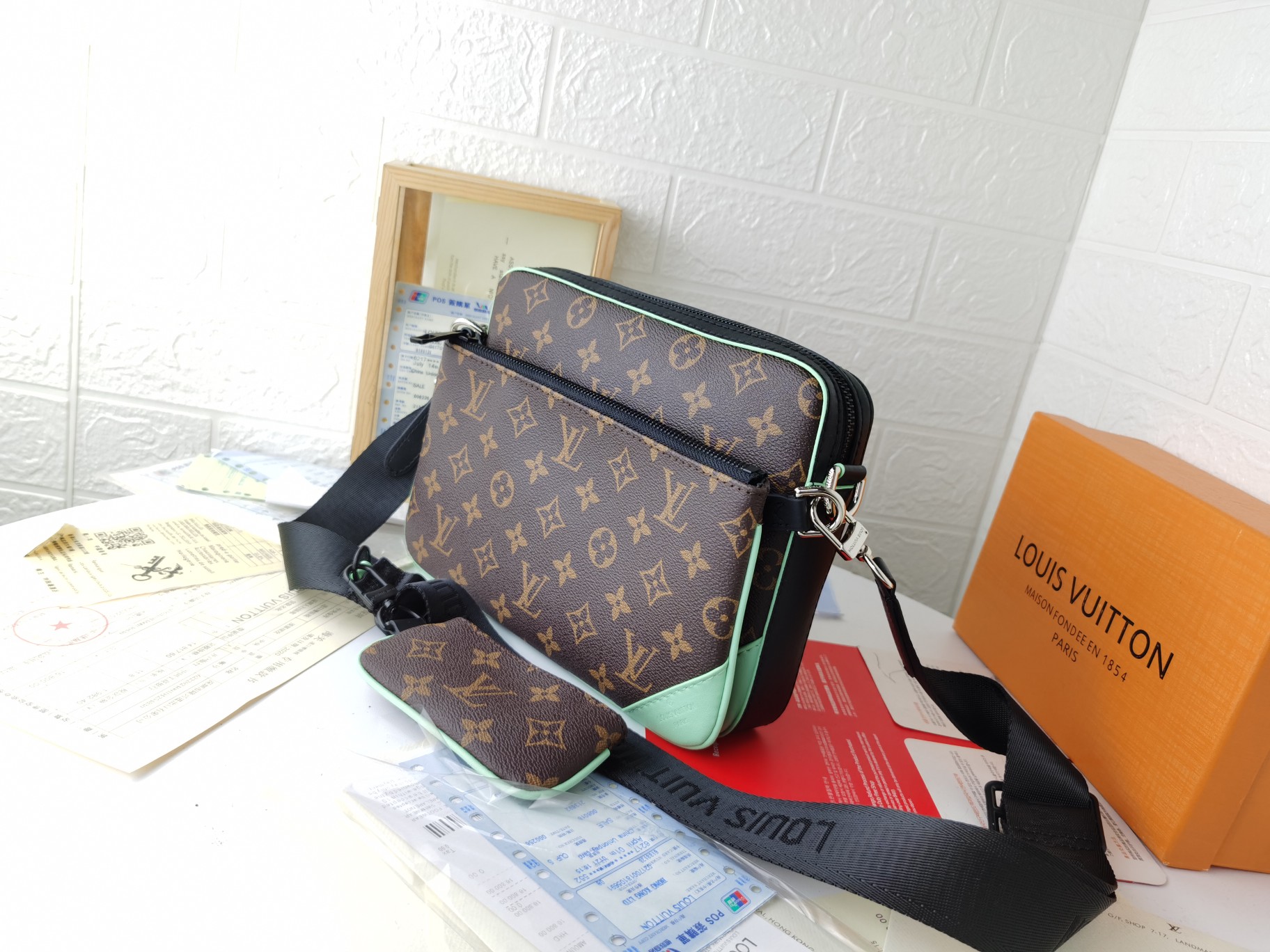 トリオ郵便屋さんバッグ M46266 - モノグラムマカッサーの魅力