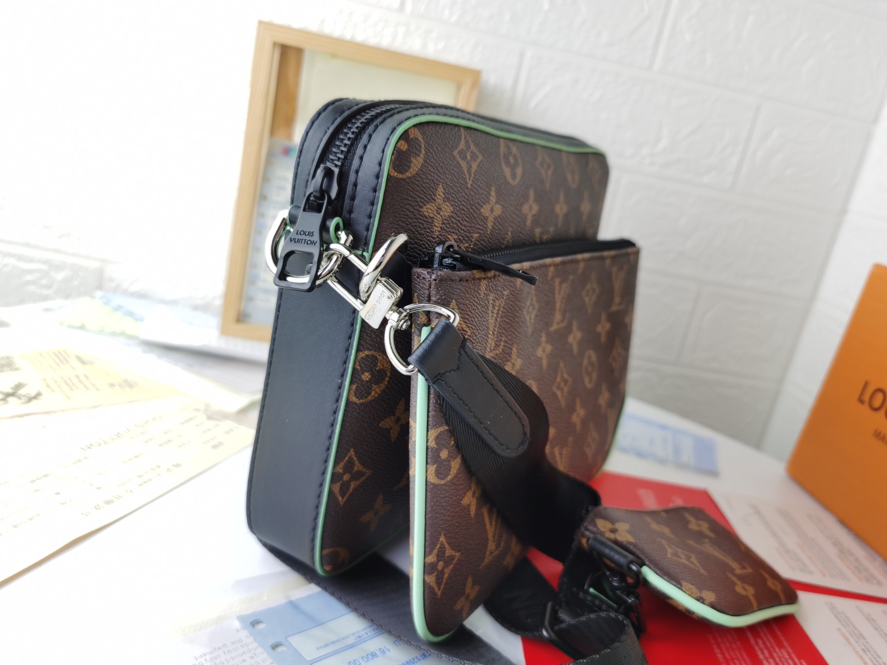 トリオ郵便屋さんバッグ M46266 - モノグラムマカッサーの魅力