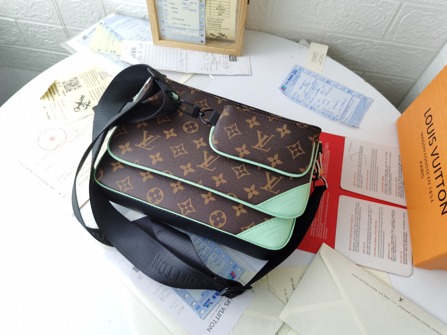 トリオ郵便屋さんバッグ M46266 - モノグラムマカッサーの魅力