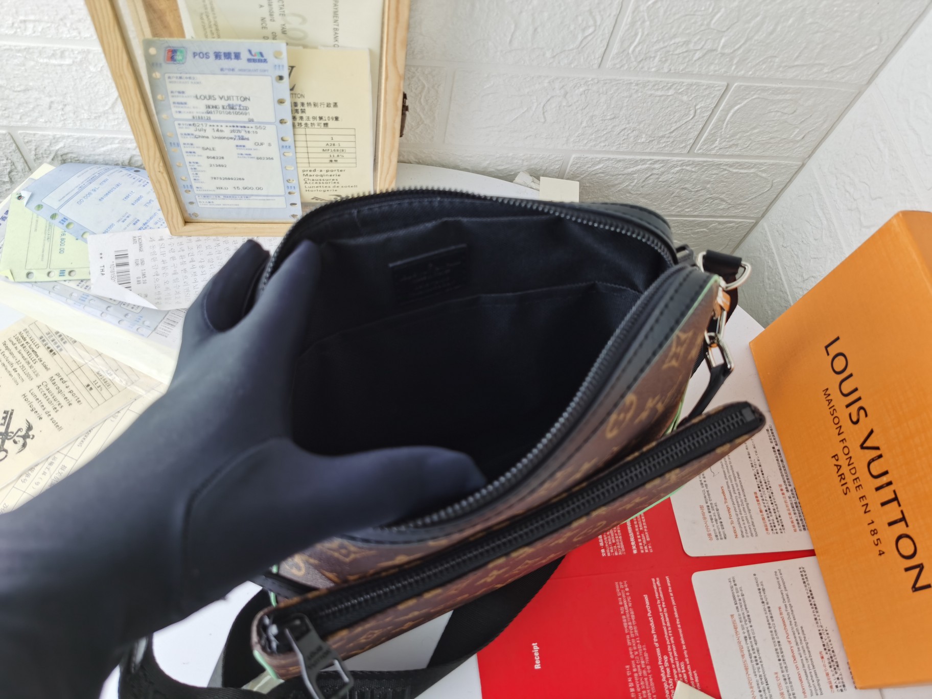 トリオ郵便屋さんバッグ M46266 - モノグラムマカッサーの魅力