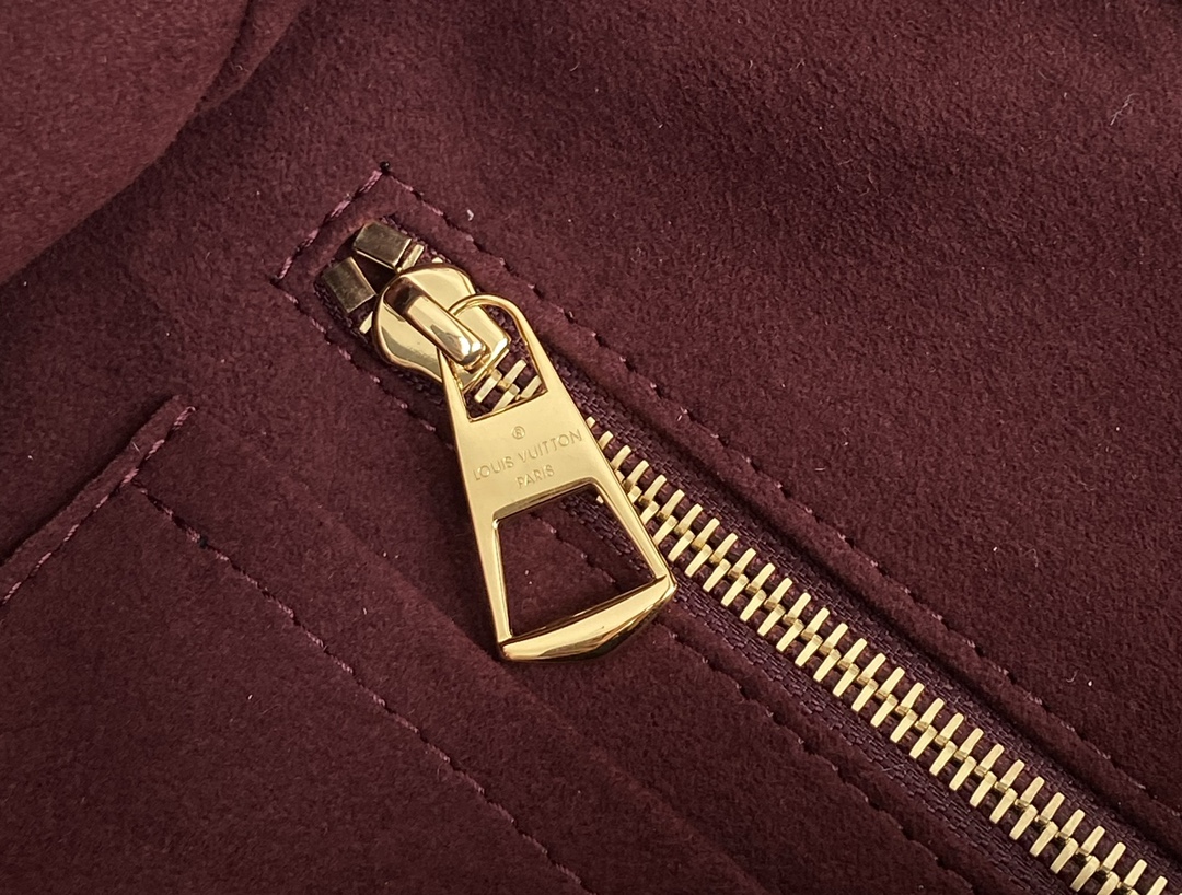 Louis Vuitton Haute Couture Classic Luxury Handbag Shoulder Crossbody 9