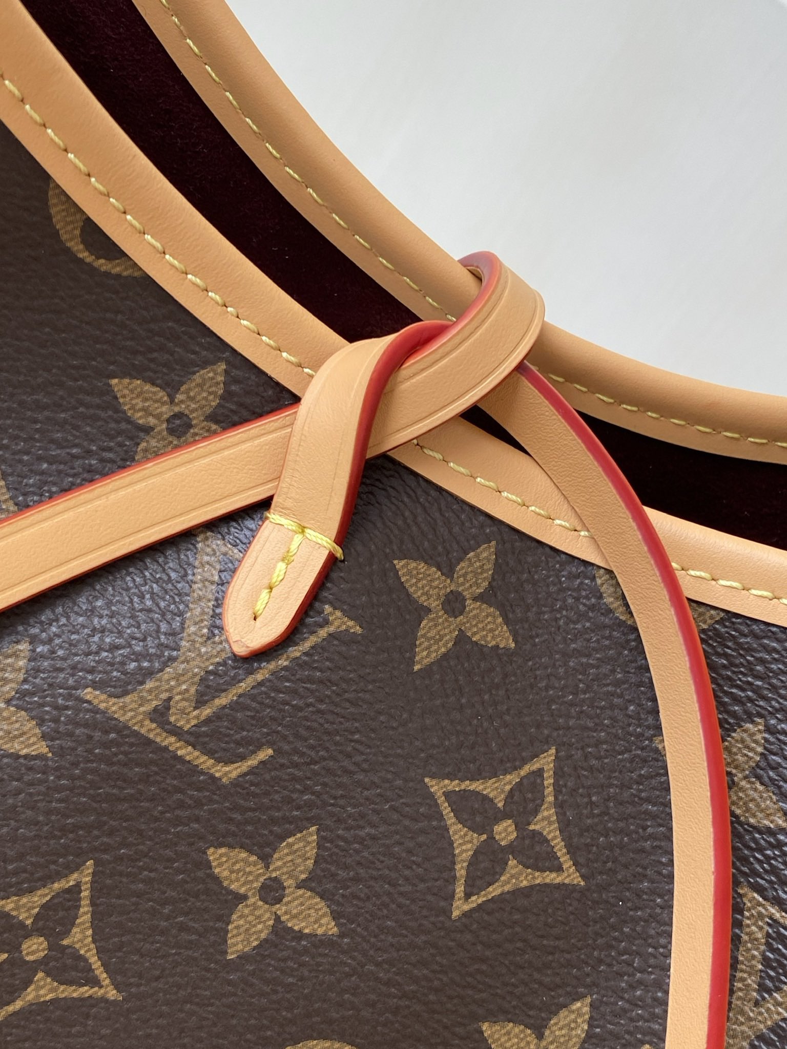 Louis Vuitton Haute Couture Classic Luxury Handbag Shoulder Crossbody 7