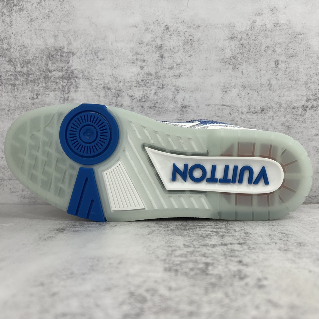 Louis Vuitton 新款上架 2062 Louis*Vuitto* LV trainer 满钻系列 走秀款TRAINER 大底和面料私模 绝对下血本费心思的一款鞋子 自Vifgil到来之后而设计的这一系列 每一季度都深受众多粉丝的青睐 TPU 大底 包装