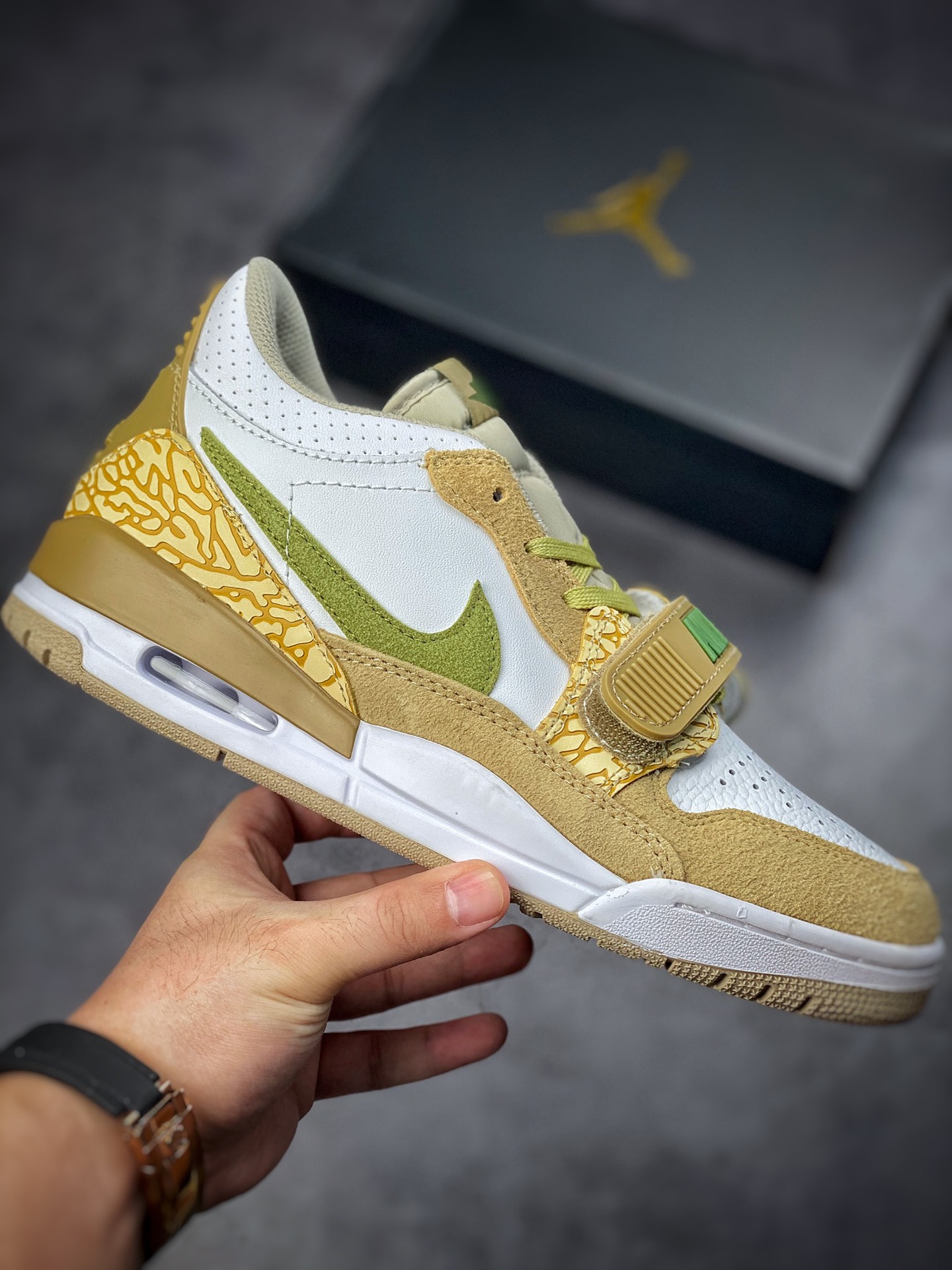 200 Air Jordan Legacy 312 白橄榄绿DX9260-001-莆田鞋,莆田鞋货源,高仿鞋,高仿鞋货源,安福档口,莆田高仿鞋,莆田鞋批发,高仿鞋批发,莆田高仿运动鞋,高仿运动鞋,莆田运动鞋 200 Air Jordan Legacy 312 白橄榄绿DX9260-001