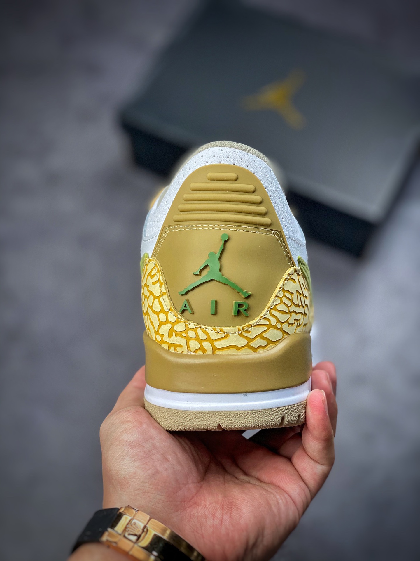 200 Air Jordan Legacy 312 白橄榄绿DX9260-001-莆田鞋,莆田鞋货源,高仿鞋,高仿鞋货源,安福档口,莆田高仿鞋,莆田鞋批发,高仿鞋批发,莆田高仿运动鞋,高仿运动鞋,莆田运动鞋 200 Air Jordan Legacy 312 白橄榄绿DX9260-001