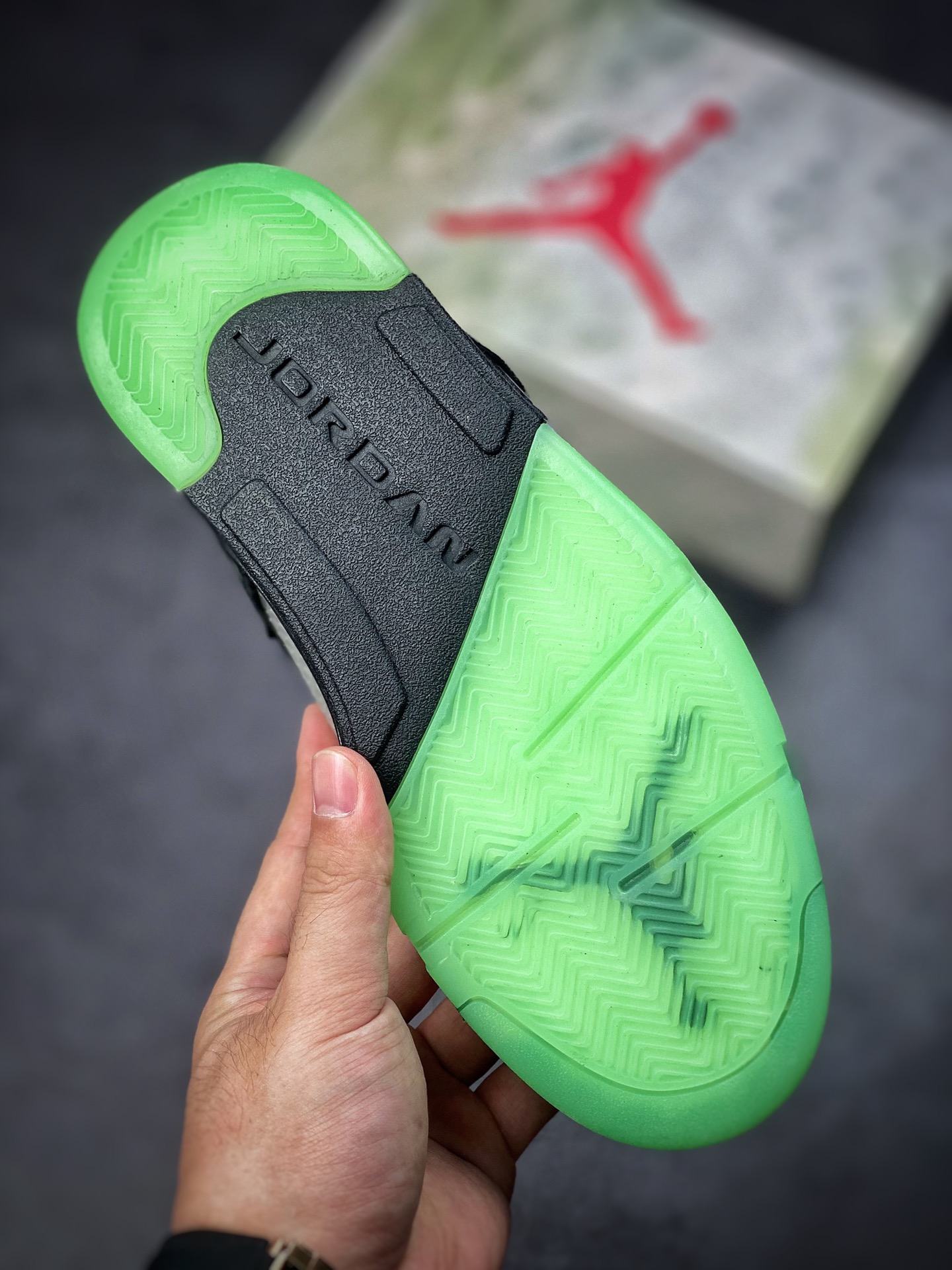 260 Clot x Air Jordan 5 Retro Low ”CNY” AJ5 乔5中国年黑红丝绸翡翠夜光撕撕乐DM4640-036-莆田鞋,莆田鞋货源,高仿鞋,高仿鞋货源,安福档口,莆田高仿鞋,莆田鞋批发,高仿鞋批发,莆田高仿运动鞋,高仿运动鞋,莆田运动鞋 260 Clot x Air Jordan 5 Retro Low ”CNY” AJ5 乔5中国年黑红丝绸翡翠夜光撕撕乐DM4640-036