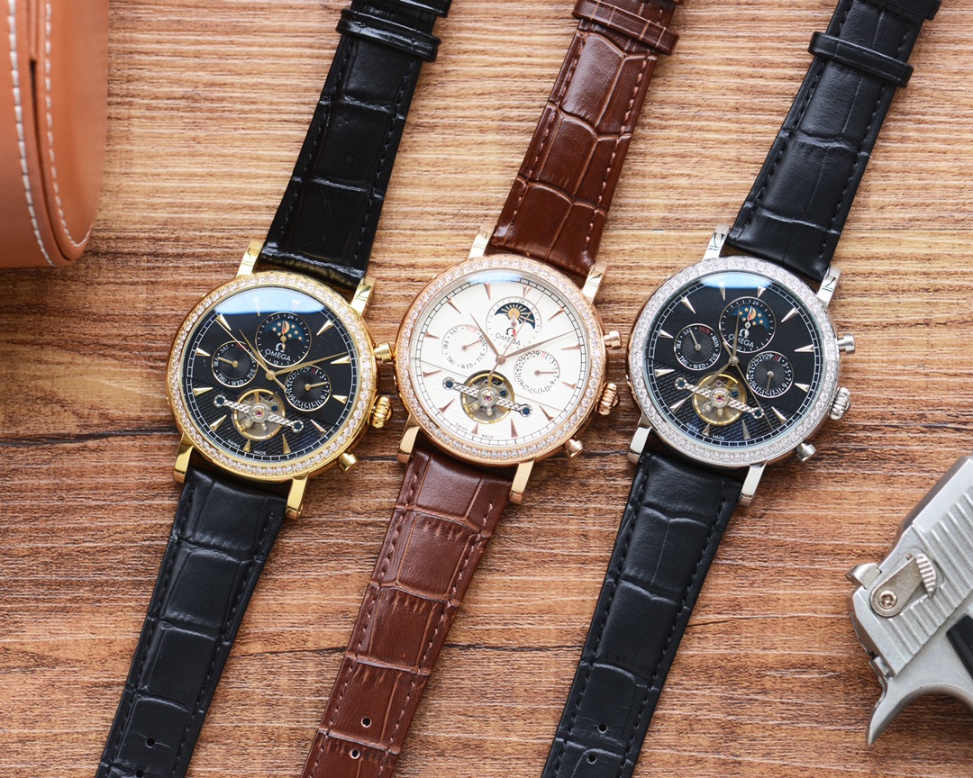 男人挚爱 多功能腕表 最新： 欧米茄 Omega 最佳设计独家首发 类型：精品男士腕表 表带：真牛皮表带 机芯：高端全自动机械机芯 镜面：矿物质强化玻璃更高清 品味高雅 浩瀚大气 匠心独运 腕间瑰宝 尺寸：直径41mm厚12mm
