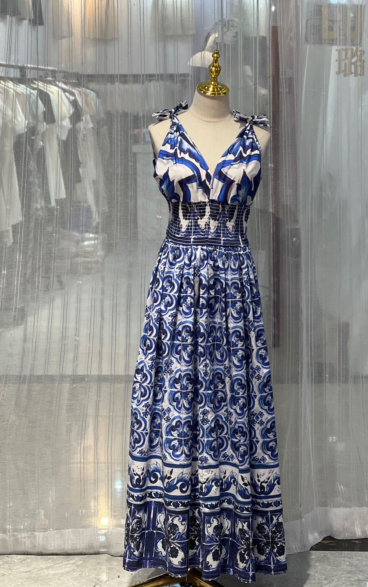 NO:899186,DG Home original blue and white porcelain series (shoulder straps can be adjusted freely) 100% cotton waist dress smlxlxxl, Dolce & Gabbana-clothing, Dolce&Gabbana, gucci, skirts,19860909DG家 原版青花瓷系列（肩带可自由调节）百分百棉收腰连衣裙smlxlxxl,杜嘉班纳-服装,Dolce&Gabbana,gucci,skirts,,Women's clothing