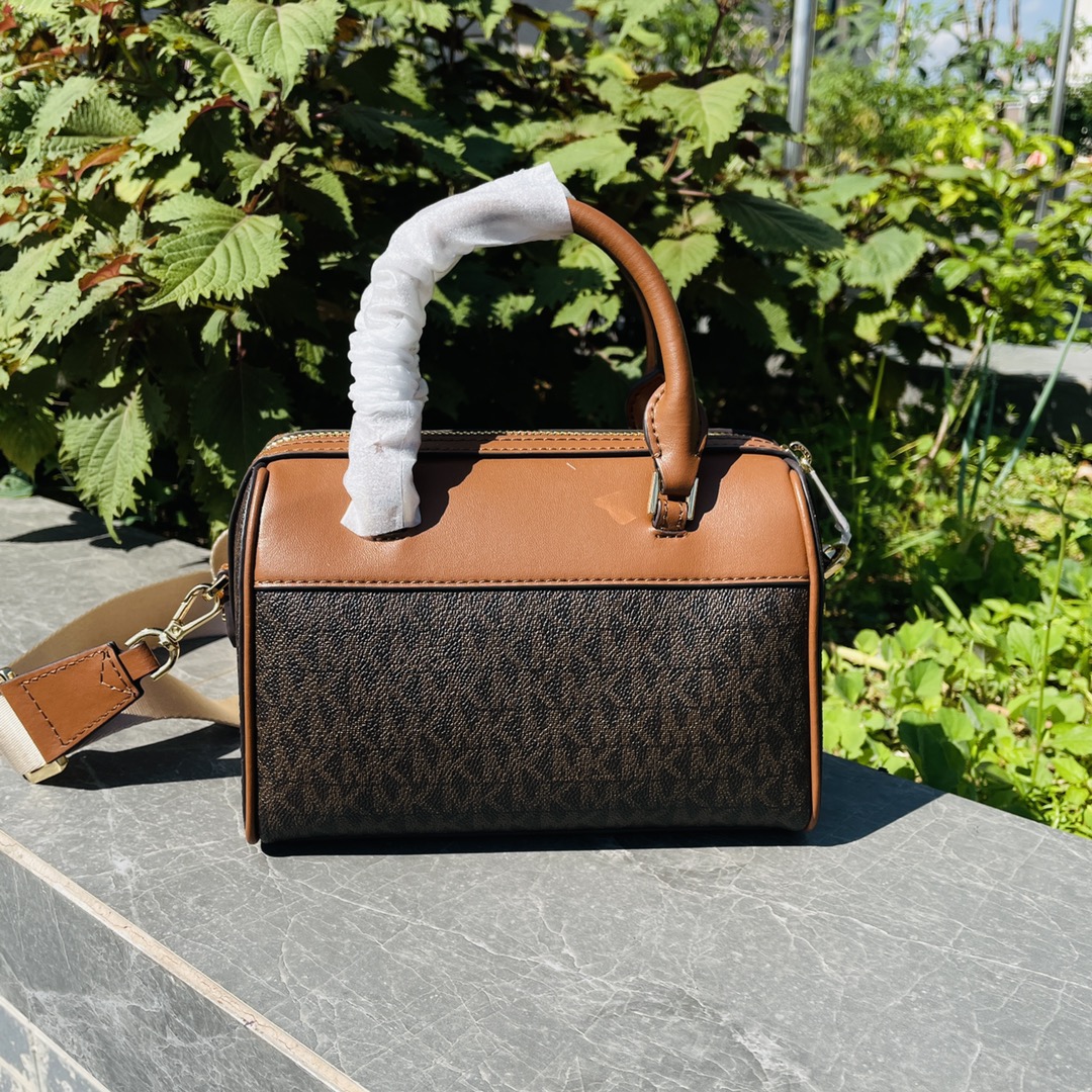 Michael Kors MK新款枕头包