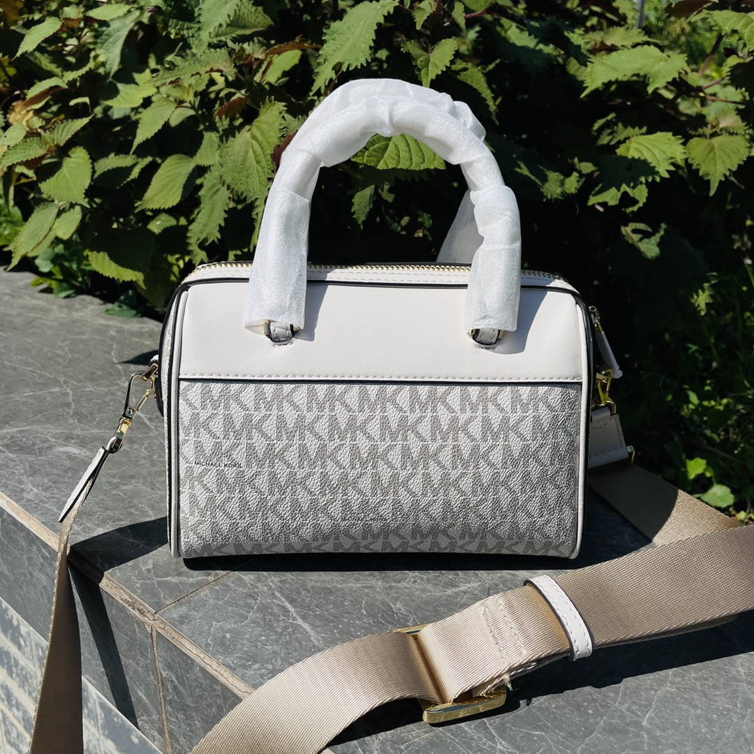 Michael Kors MK新款枕头包