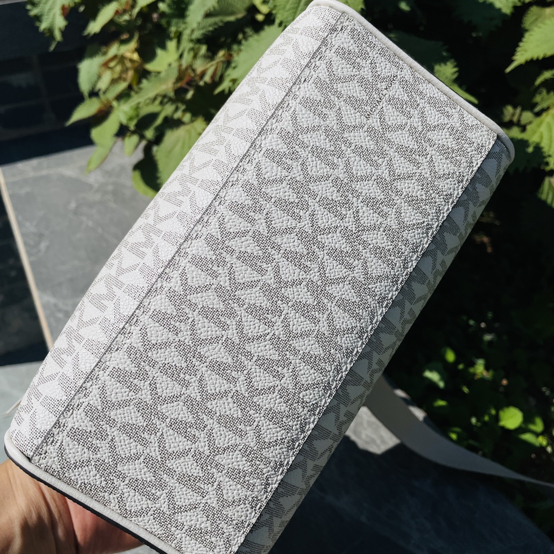 Michael Kors MK新款枕头包