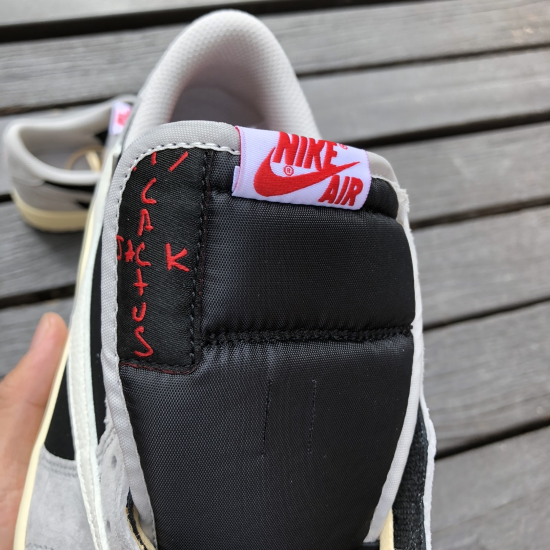 aj1倒钩低帮灰黑  Travis Scott x Nike Air Jordan 1 Low AJ1 联名 低帮板鞋TS 联名倒钩 DM7866-010
