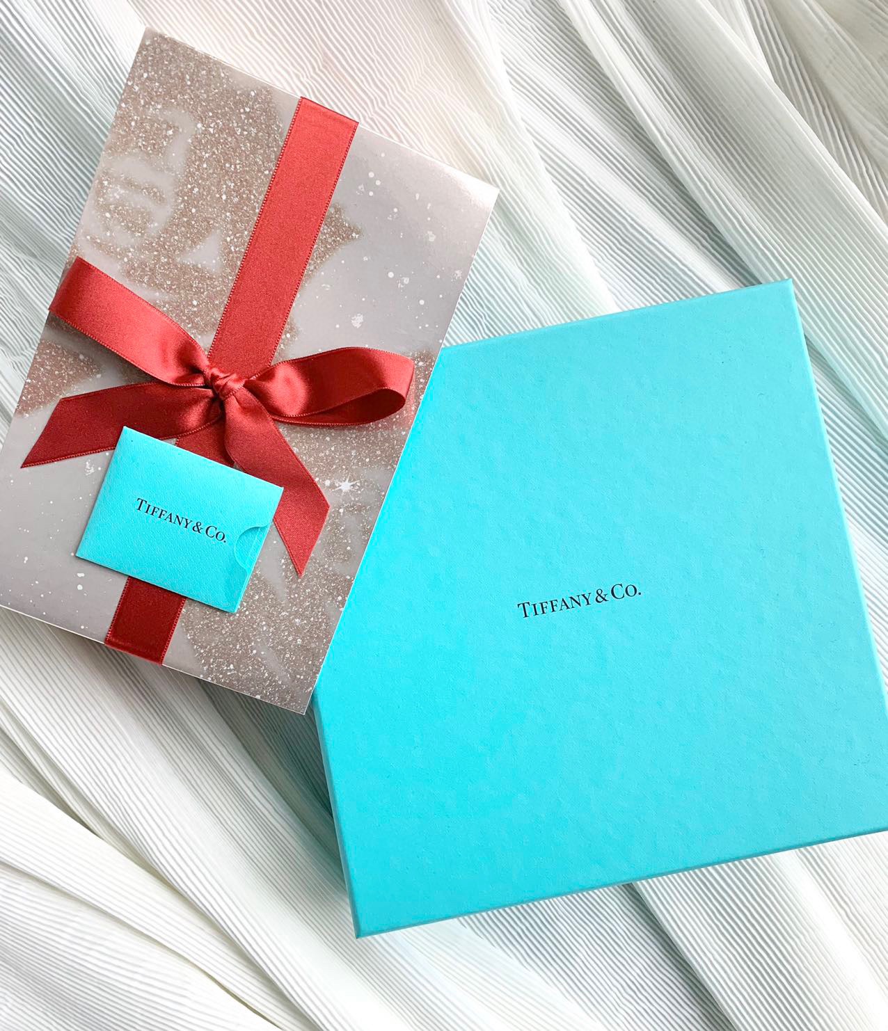 Tiffany & Co. Rose Gold Three-Piece Perfume Gift Set - 75ml Eau de Parfum 3 i1657613198 681 1