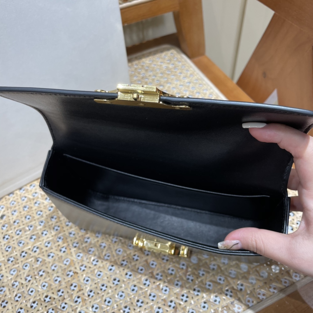 CELINE CHAIN SHOULDER 20.5CM BAG 197993黑色/金扣