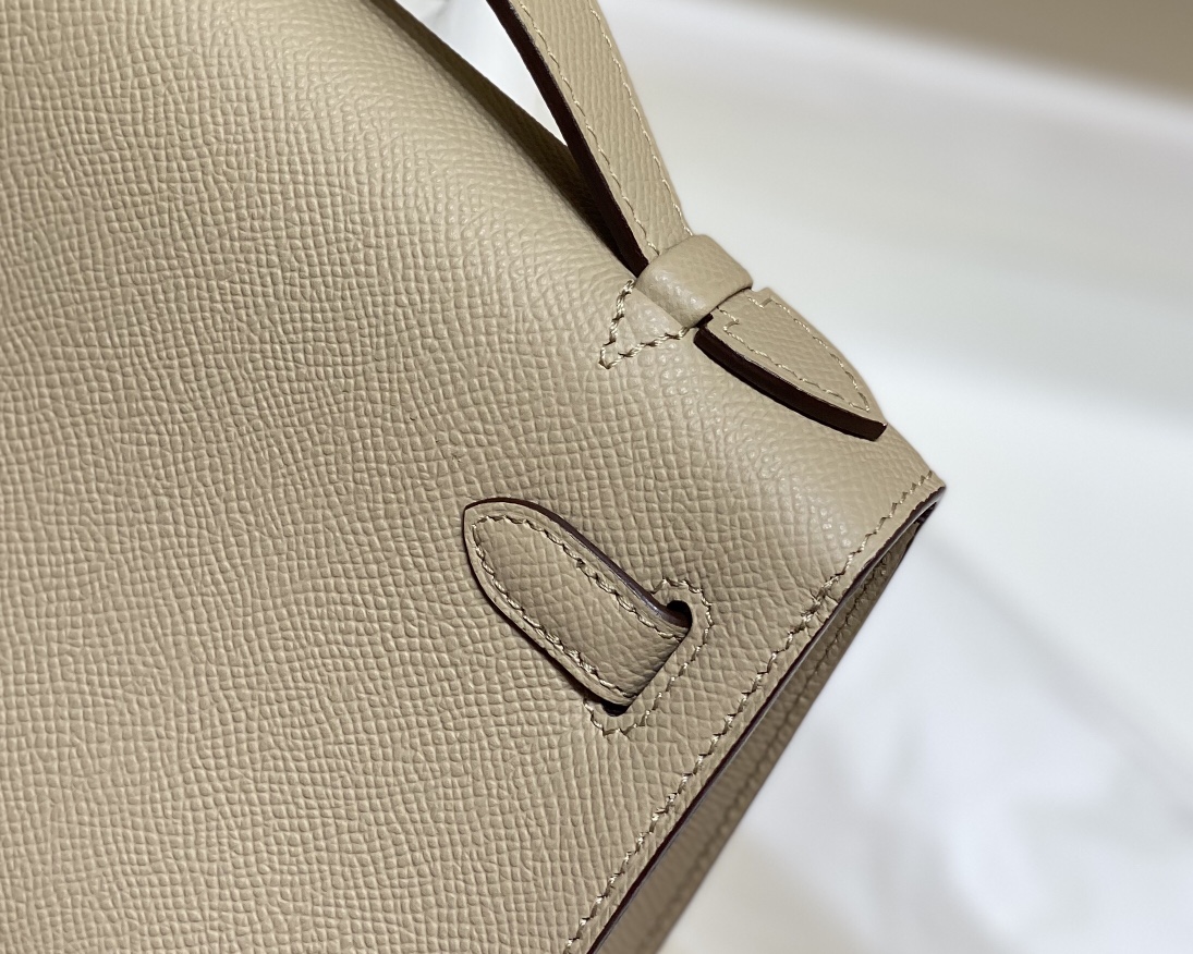 Hermès Luxury Designer Handbag Shoulder Crossbody Bag crafted in premium 5