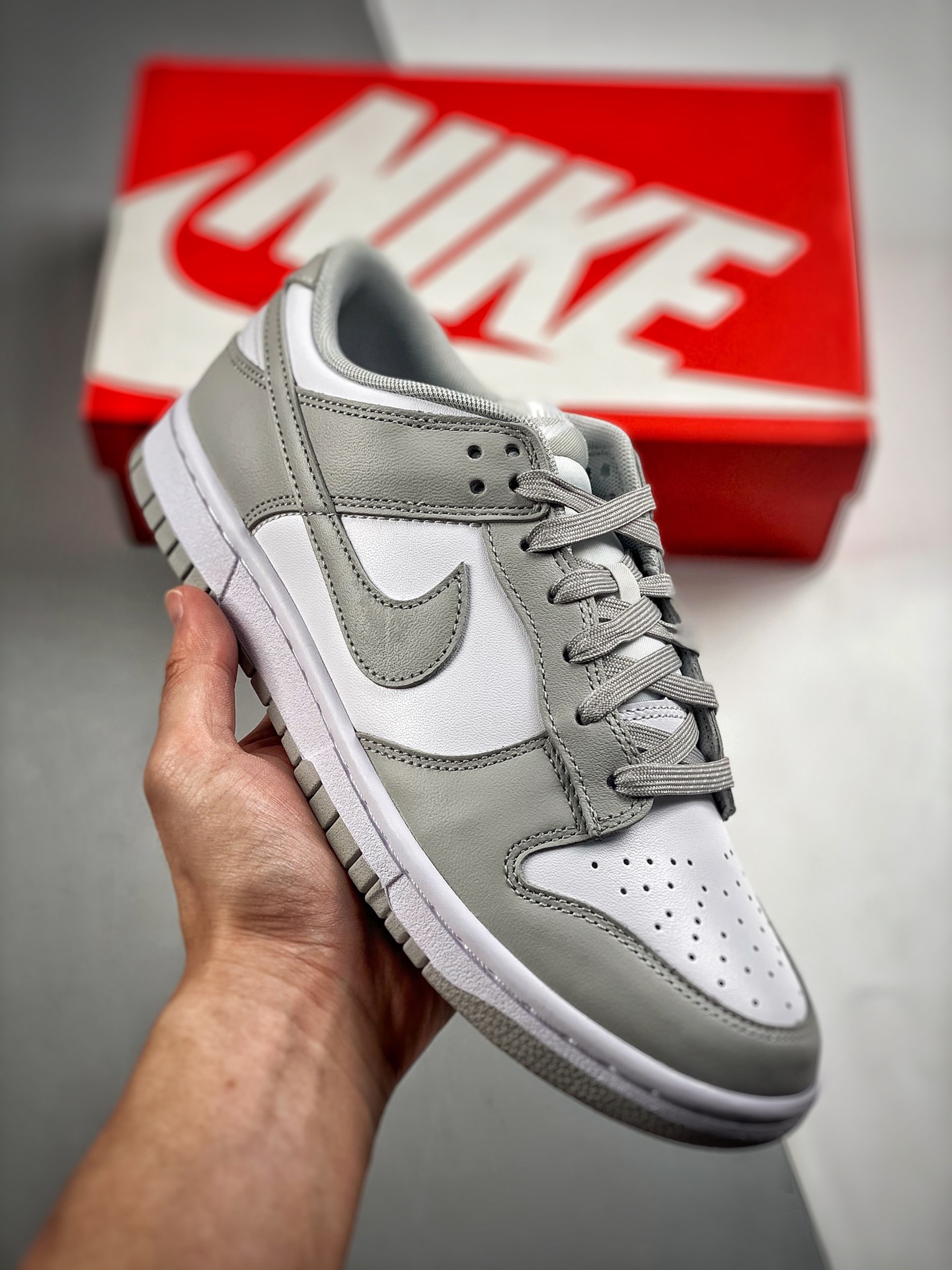 Push Hands 4 Versión divina Versión pura original NK Dunk Low Retro "Black" Combinación de color gris claro y blanco Za…