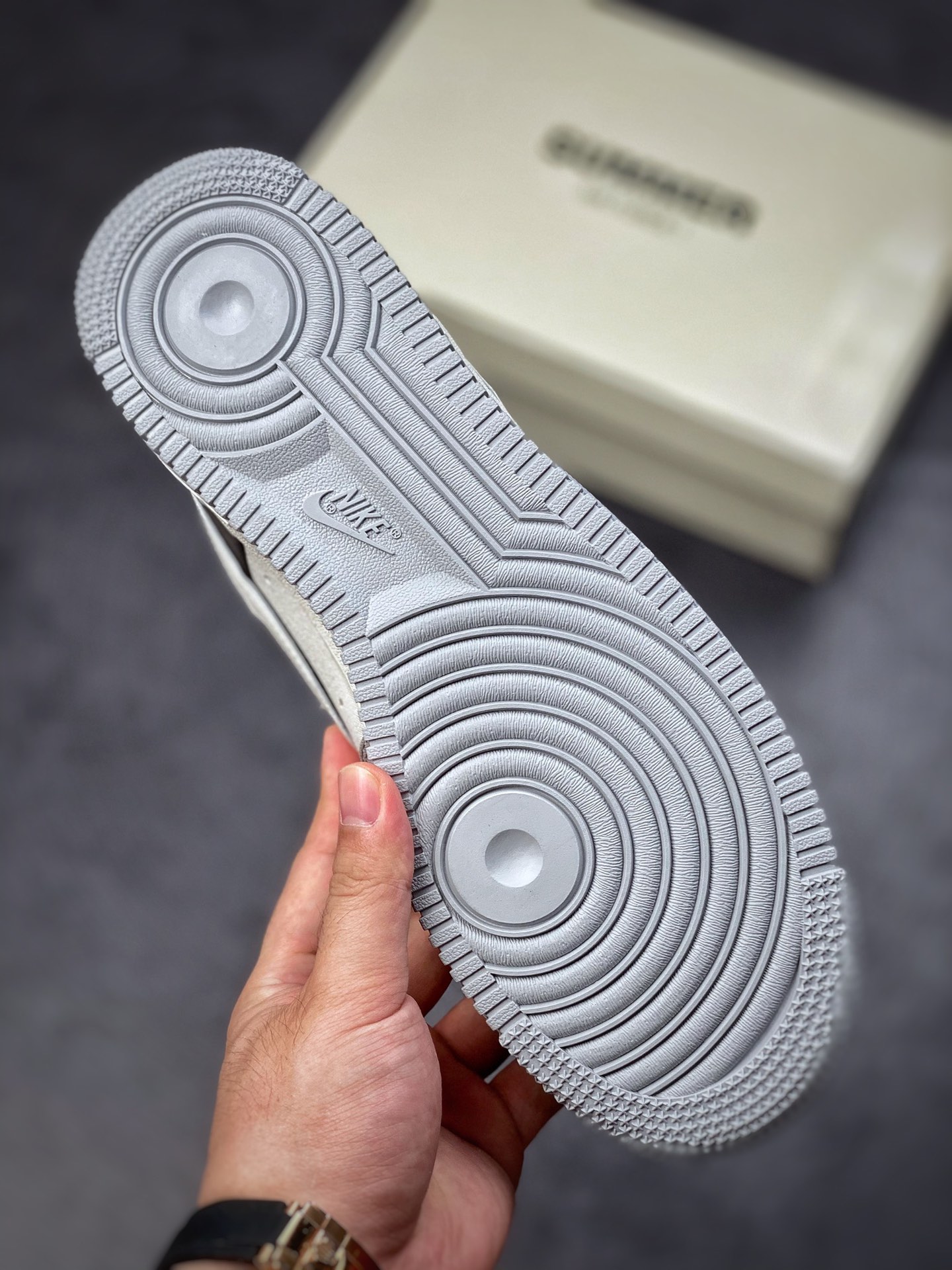 220 Nike Air Force 1 Low 07 浅灰牛筋布 DG2296-023-莆田鞋,莆田鞋货源,高仿鞋,高仿鞋货源,安福档口,莆田高仿鞋,莆田鞋批发,高仿鞋批发,莆田高仿运动鞋,高仿运动鞋,莆田运动鞋 220 Nike Air Force 1 Low 07 浅灰牛筋布 DG2296-023