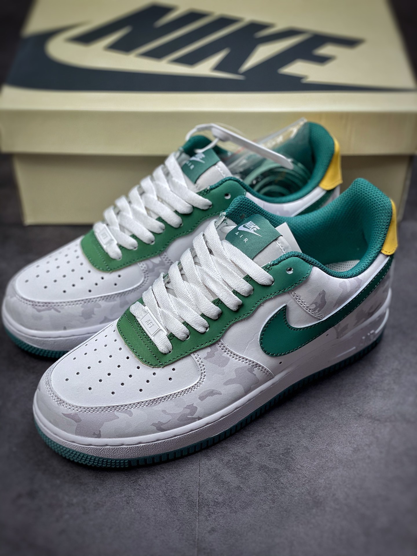 240 Nike Air Force 1 Low 07 迷彩白绿 AF1234-009