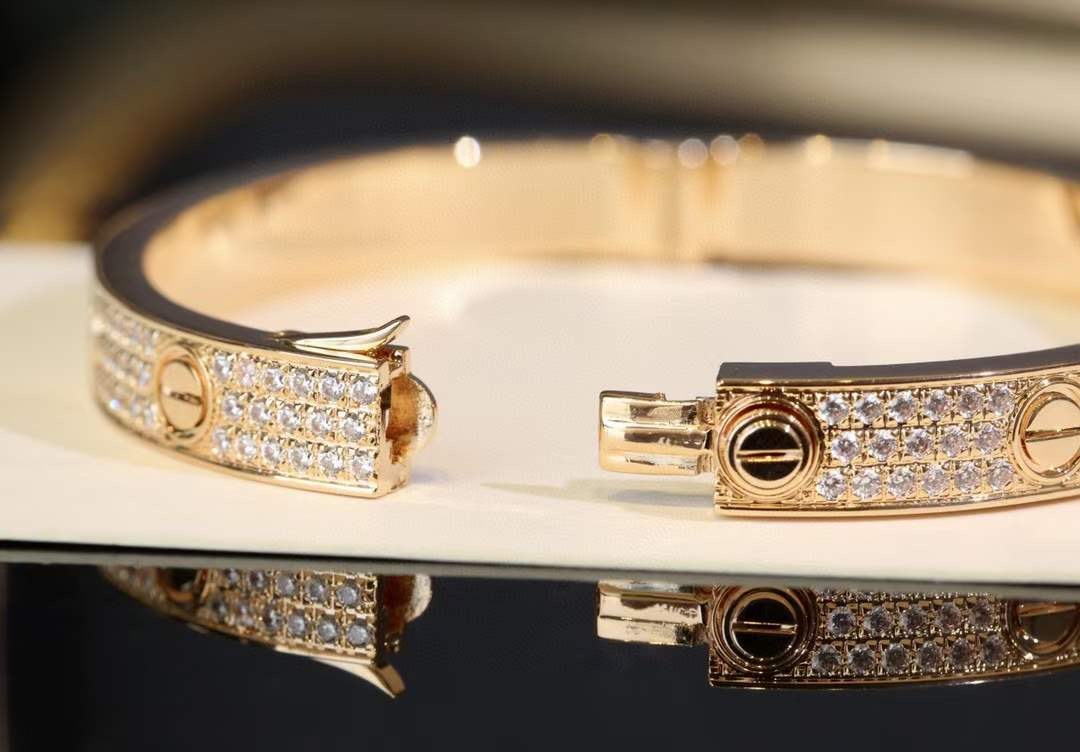 Cartier Cartier/卡地亚 款宽版满天星手镯