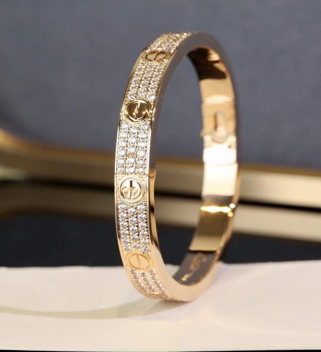Cartier Cartier/卡地亚 款宽版满天星手镯