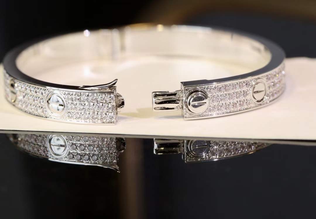 Cartier Cartier/卡地亚 经款典宽版满天手星镯 银色