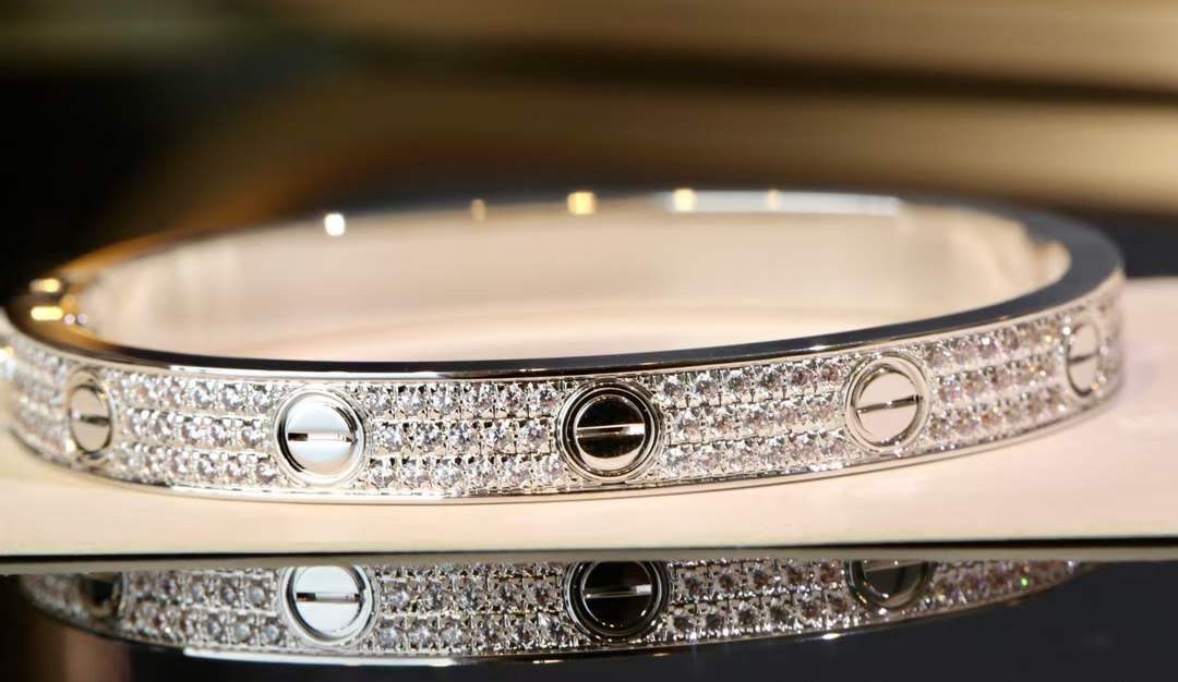 Cartier Cartier/卡地亚 经款典宽版满天手星镯 银色