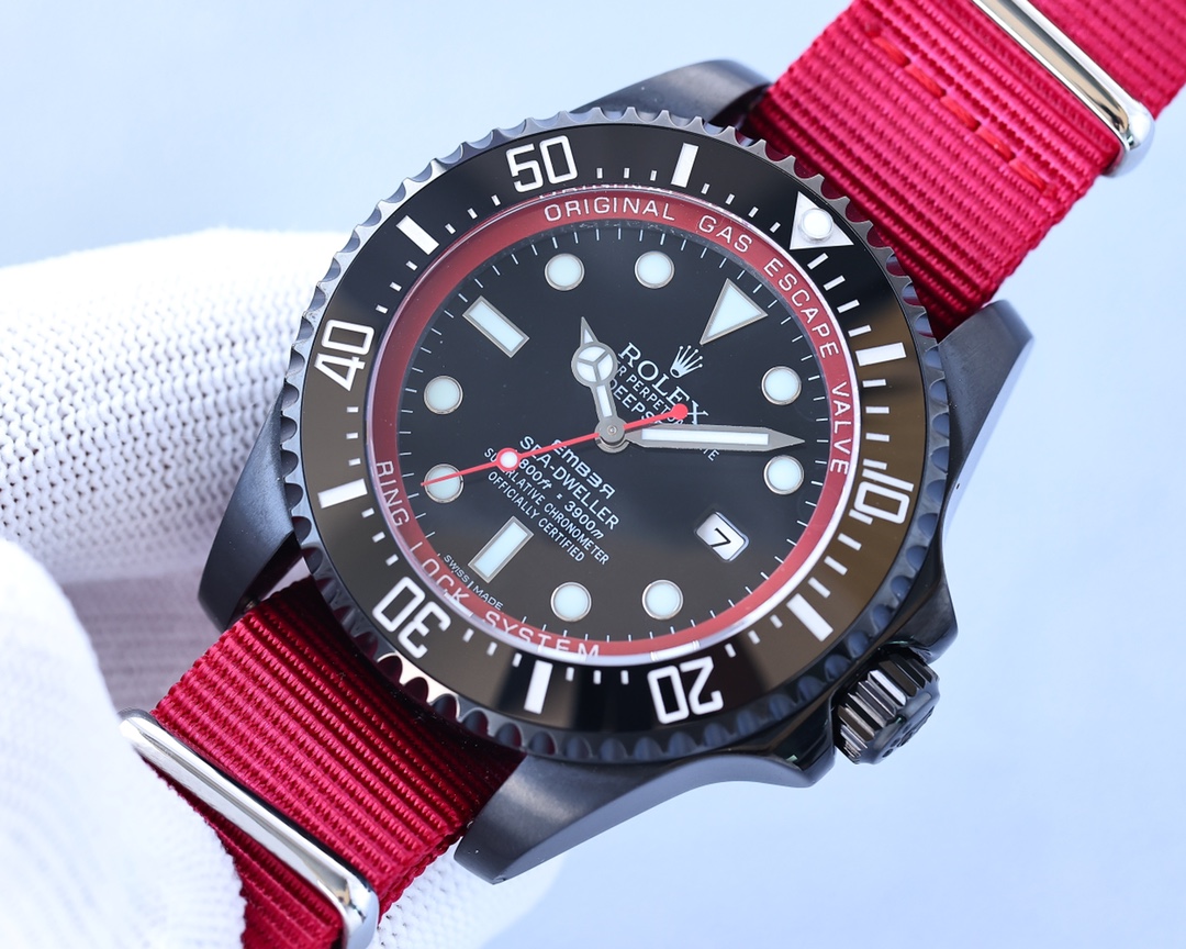 NO:393675,[44mm Red Devil] Dare to try again and innovate again - BLAKEN Rolex SEA deep diving series overseas customized version - 'Red Devil' is coming in a stunning way. According to the strong request of many watch friends, BLAKEN boldly launched - all black, Rolex with special significance - 'Red Devil' adheres to the solid, stable and durable foundation of the Ghost King, adopts PVD vacuum negative ion plating technology, plus a hard black coat, which is not only more wear-resistant, but also uses the Seagull 2836 movement!  It is long-lasting and stable. The red inner shadow and the second hand have the finishing touch, giving it a conspicuous and unique side. Inspired by the famous overseas modification agency BLAKEN is committed to continuing the eternal classic of Rolex, turning 'good' into 'classic' with BLAKEN fever modified storage box tool and a pair of watch straps with a value-yuan!  !  (The accessories are lost and do not support return and exchange) - Sincere work Welcome all watch friends to appreciate the top-level products, and the products are constantly high-quality, rolex19860909【44mm红魔】敢于尝试 再创新潮——BLAKEN劳力士SEA深潜系列海外定制版——“红魔”惊艳降临.据广大表友强烈要求.BLAKEN大胆推出——全黑色,具有特殊意义的劳力士——“红魔”秉承鬼王坚实,稳定,耐用的基础,采用PVD真空负离子电镀技术,外加一层坚硬的黑色外衣,不仅更加抗磨,而且采用海鸥2836机芯！经久稳定.红色内影和秒针有画龙点睛之意,赋予其显眼,独特的一面.灵感来自海外著名改装机构——BLAKEN致力延续劳力士永恒的经典,让“好”变成“经典”配BLAKEN发烧改装收纳箱工具以及价值元的表带一副！！（附带配件丢失不支持退换）- 诚意之作 欢迎各路表友品鉴顶级出品 精品不断,,rolex,Watch