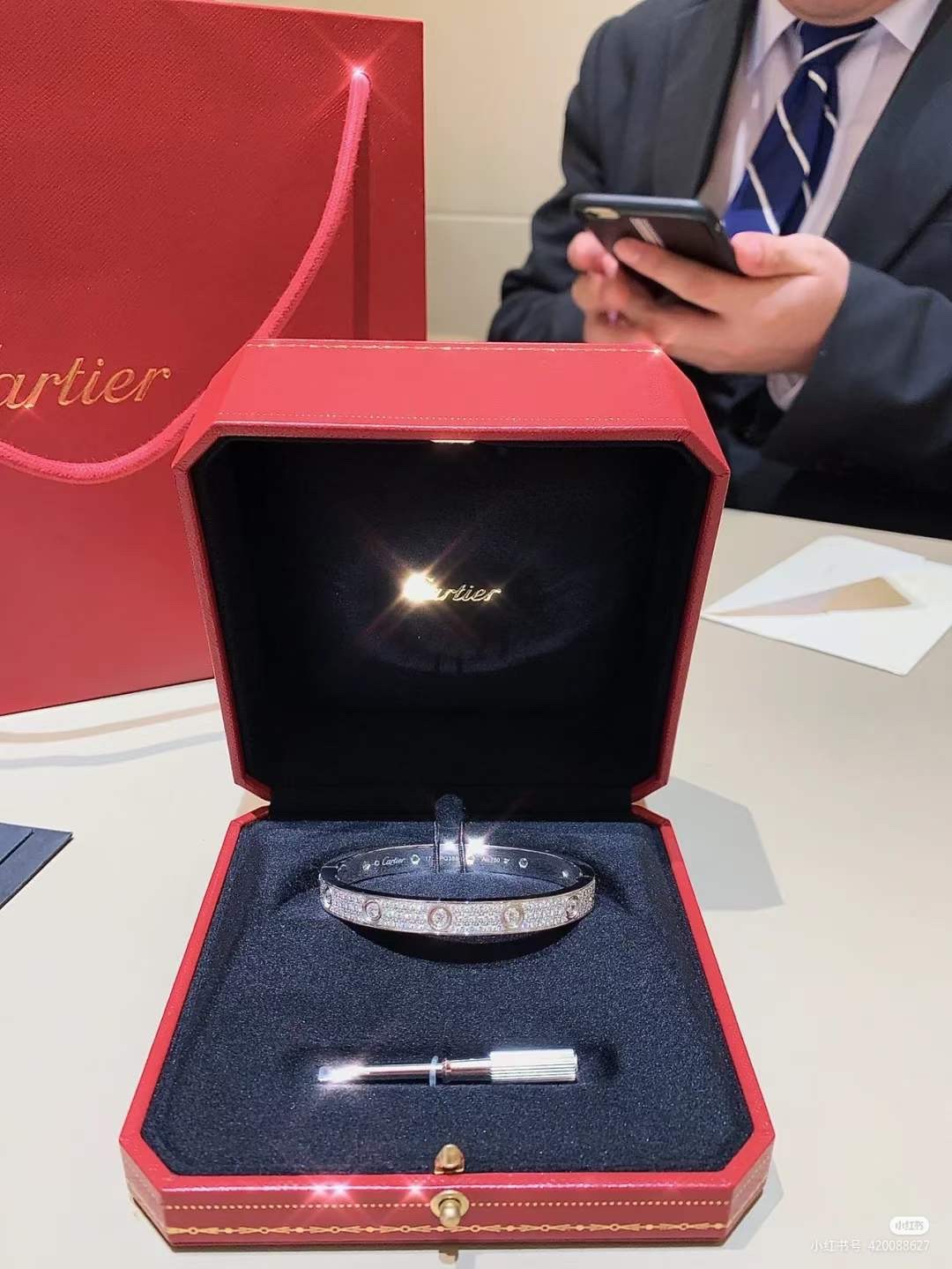 Cartier Cartier/卡地亚 主钻十钻宽版满天星手镯 银色