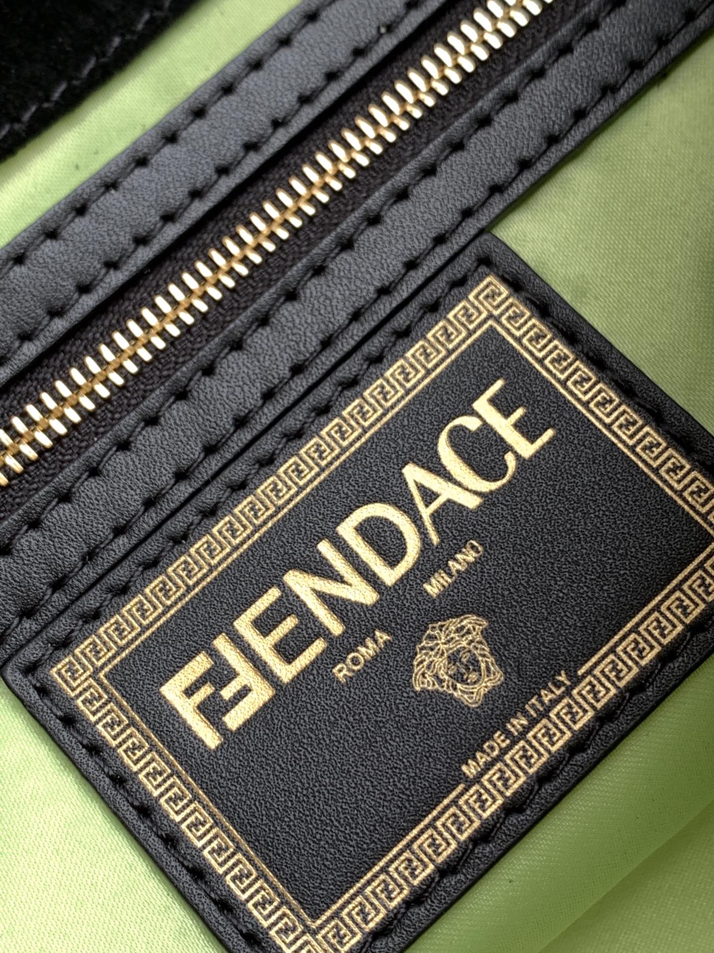 Fend&Versace联合款牛皮带